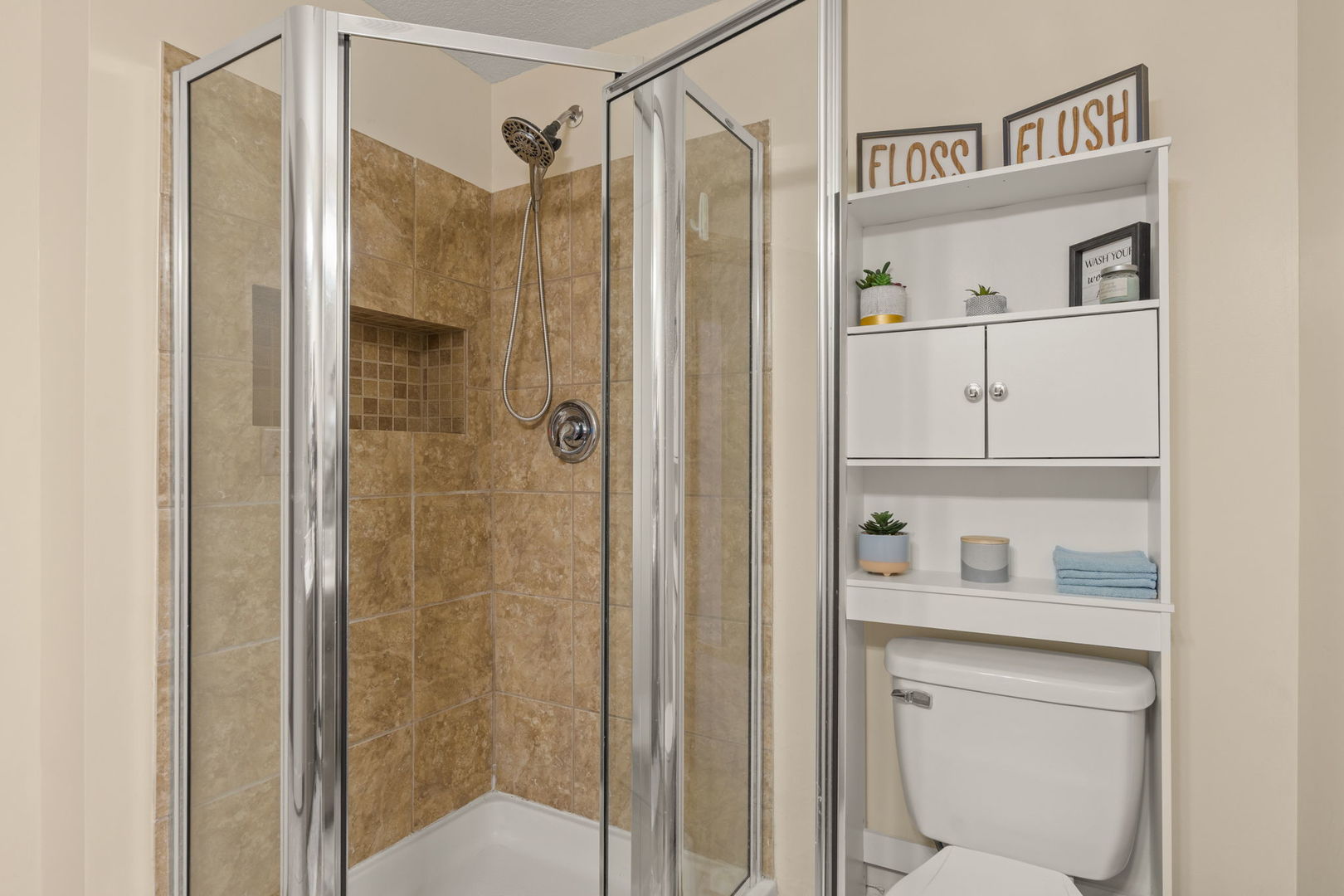 5343 Hillandale Road Davenport, IA 52806 - Photo 27 of 36