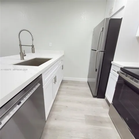 $2,600 | 18206 Mediterranean Boulevard, Unit 321, Hialeah, FL 33015