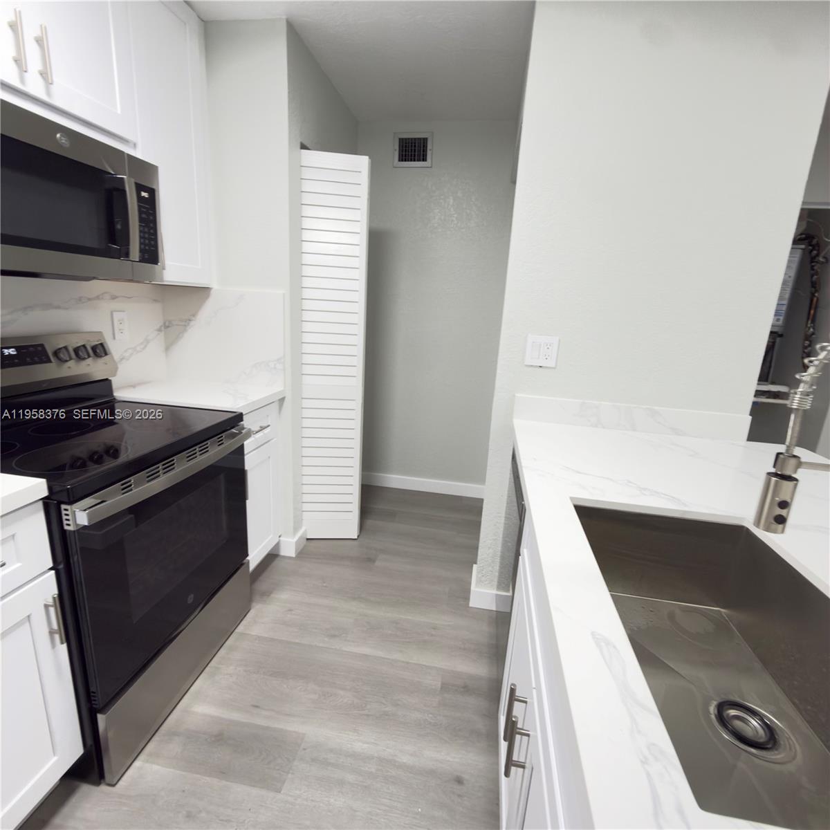 18206 Mediterranean Boulevard, Unit 321 Hialeah, FL 33015 - Photo 14 of 19