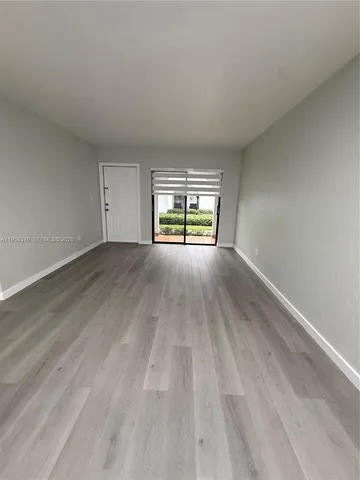 $2,600 | 18206 Mediterranean Boulevard, Unit 321, Hialeah, FL 33015