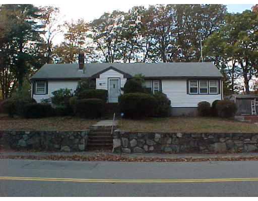 9 Smith Road Randolph, MA 02368 - Photo 1 of 11 Gallery Image 1