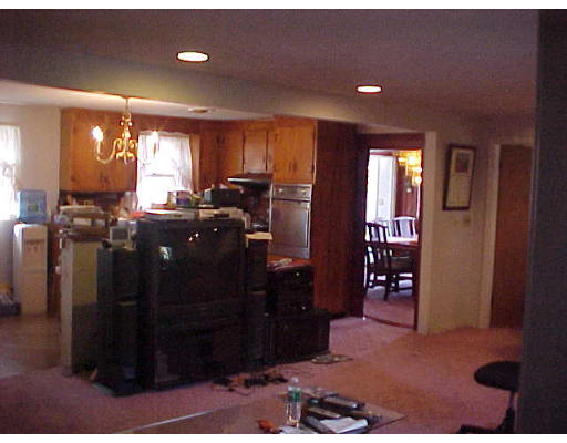9 Smith Road Randolph, MA 02368 - Photo 4 of 11 Gallery Image 4