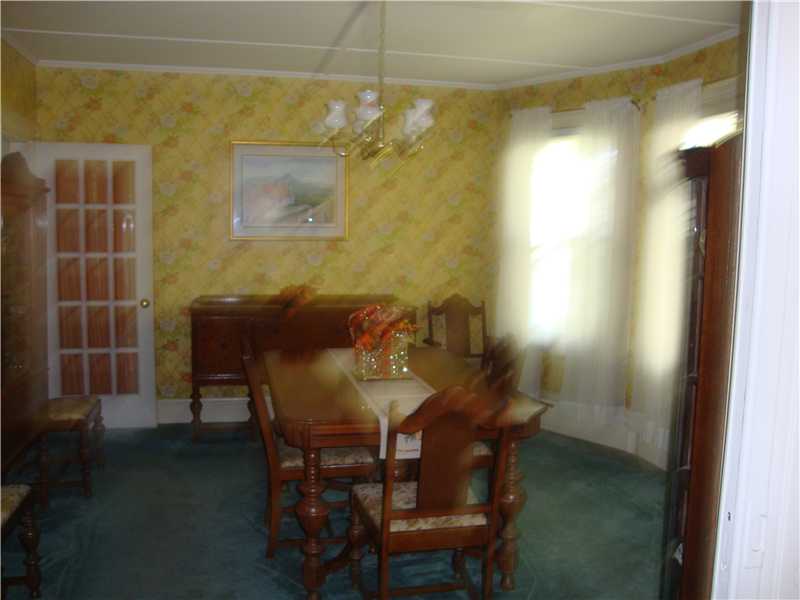 40 Eastnor Road Newport, RI 02840 - Photo 8 of 11 Dining Room.