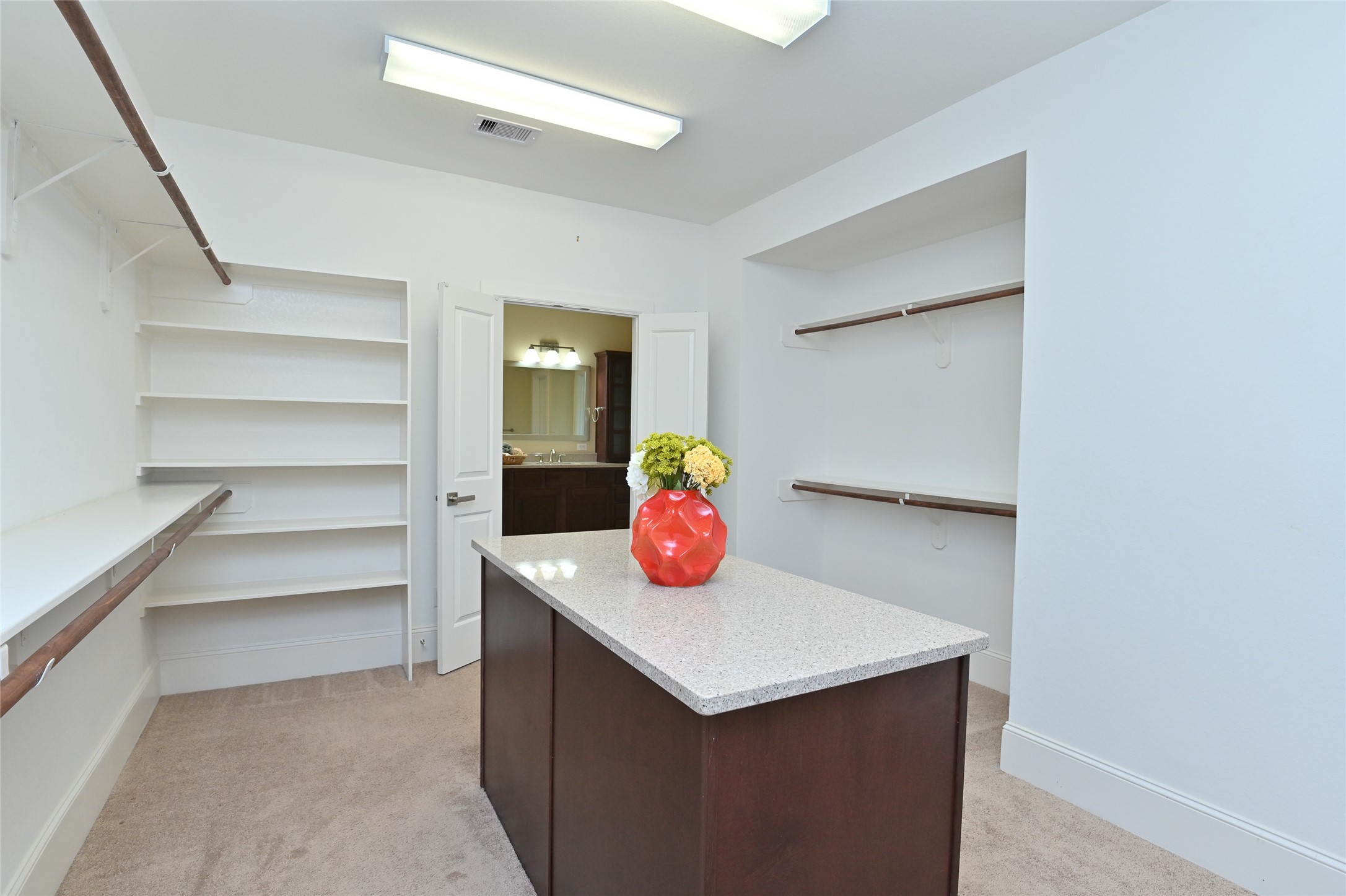 11906 McNabb Lane Houston, TX 77082 - Photo 26 of 45 a view of cabinet area