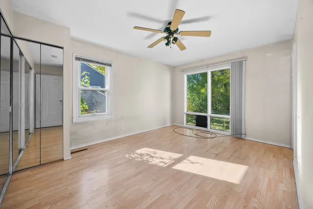 $300,000 | 1020 South Park Boulevard, Streamwood, IL 60107