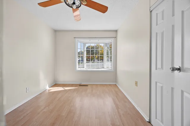 $300,000 | 1020 South Park Boulevard, Streamwood, IL 60107