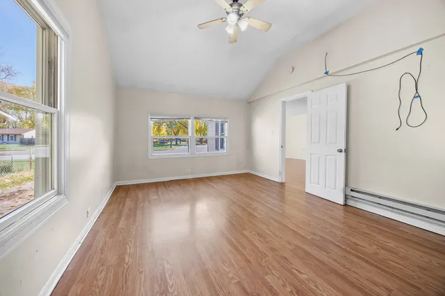 $300,000 | 1020 South Park Boulevard, Streamwood, IL 60107