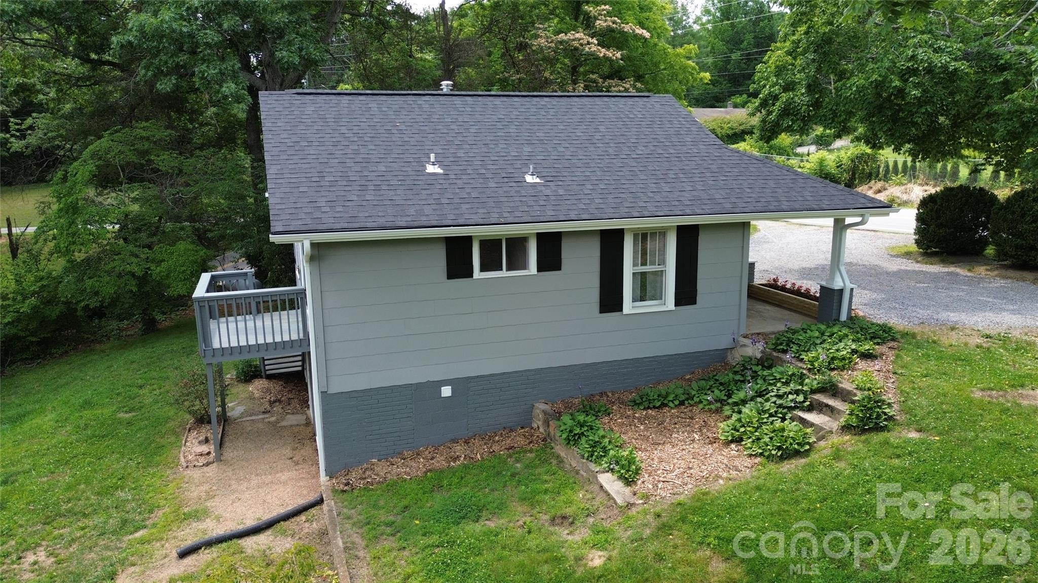 657 Old Fort Road Fairview, NC 28730 - Photo 10 of 48