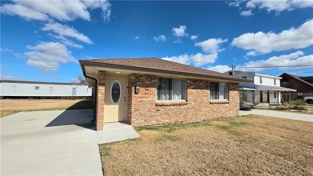 $1,600 | 117 Beta Street, Unit B, Belle Chasse, LA 70037