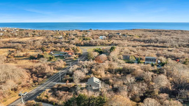 $1,400,000 | 17 West West Lake Drive, Montauk, NY 11954