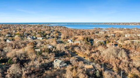 $1,400,000 | 17 West West Lake Drive, Montauk, NY 11954