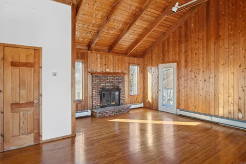 $1,400,000 | 17 West West Lake Drive, Montauk, NY 11954