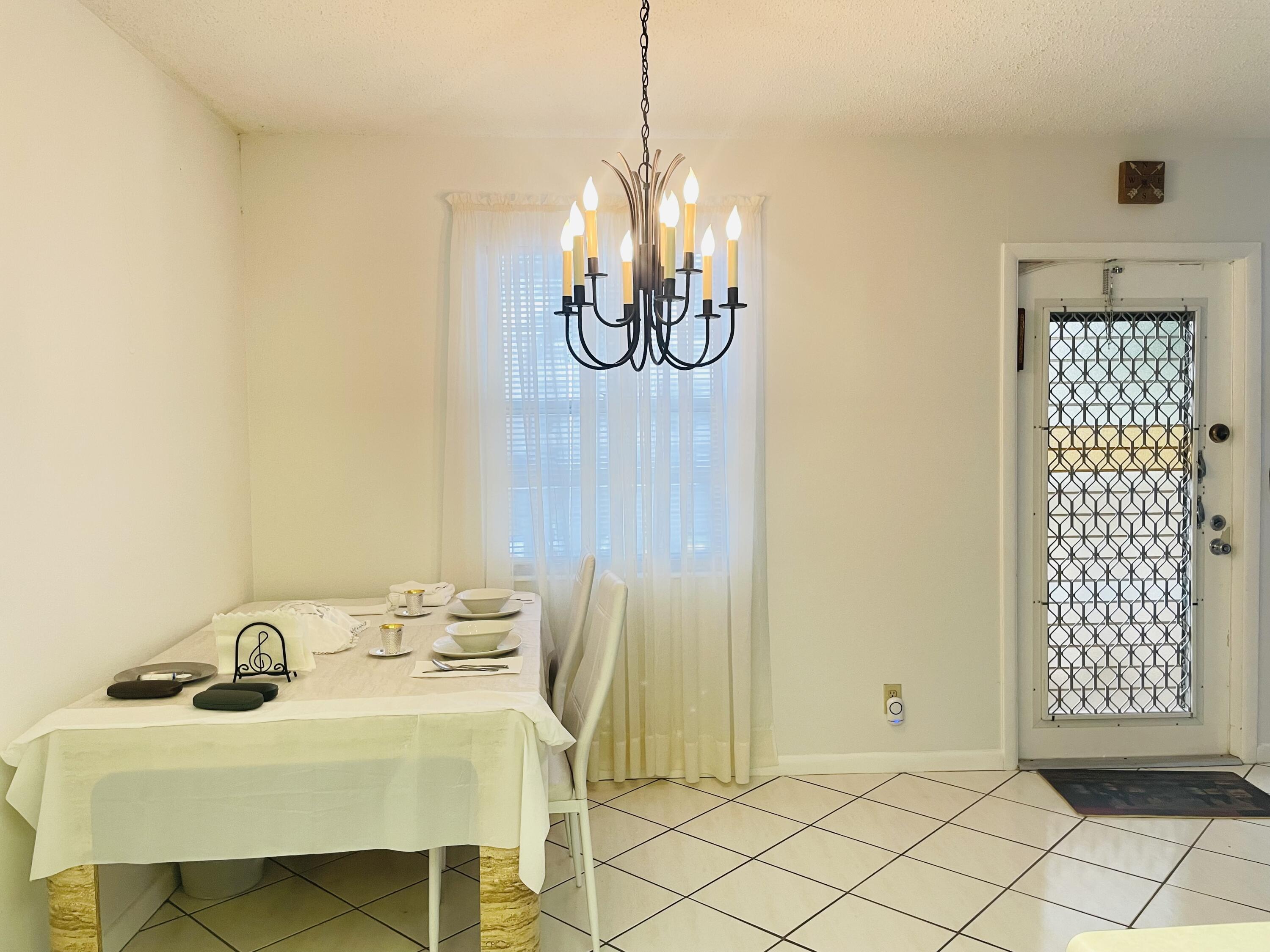 2067 Guildford East, Unit D Boca Raton, FL 33434 - Photo 3 of 19 IMG_2769