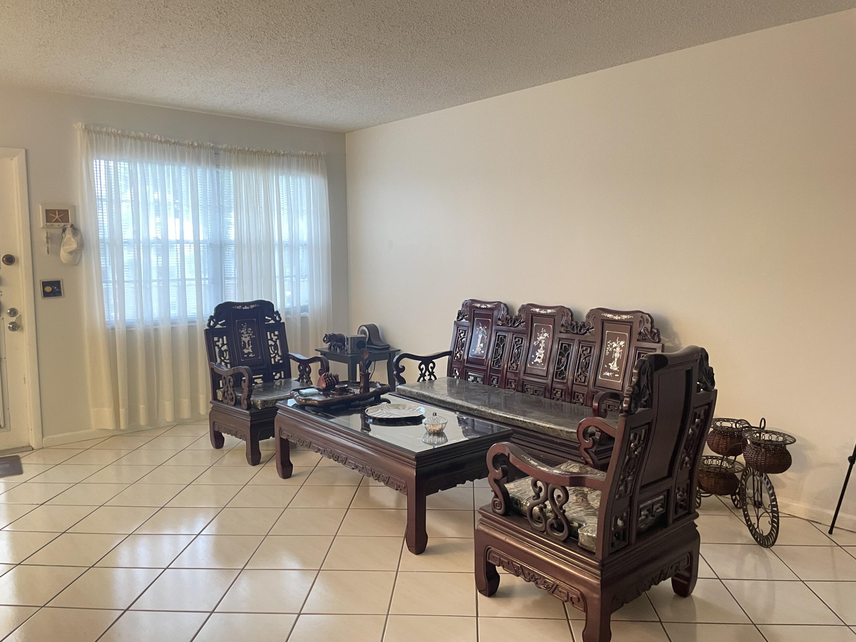2067 Guildford East, Unit D Boca Raton, FL 33434 - Photo 7 of 19 IMG_2783 2