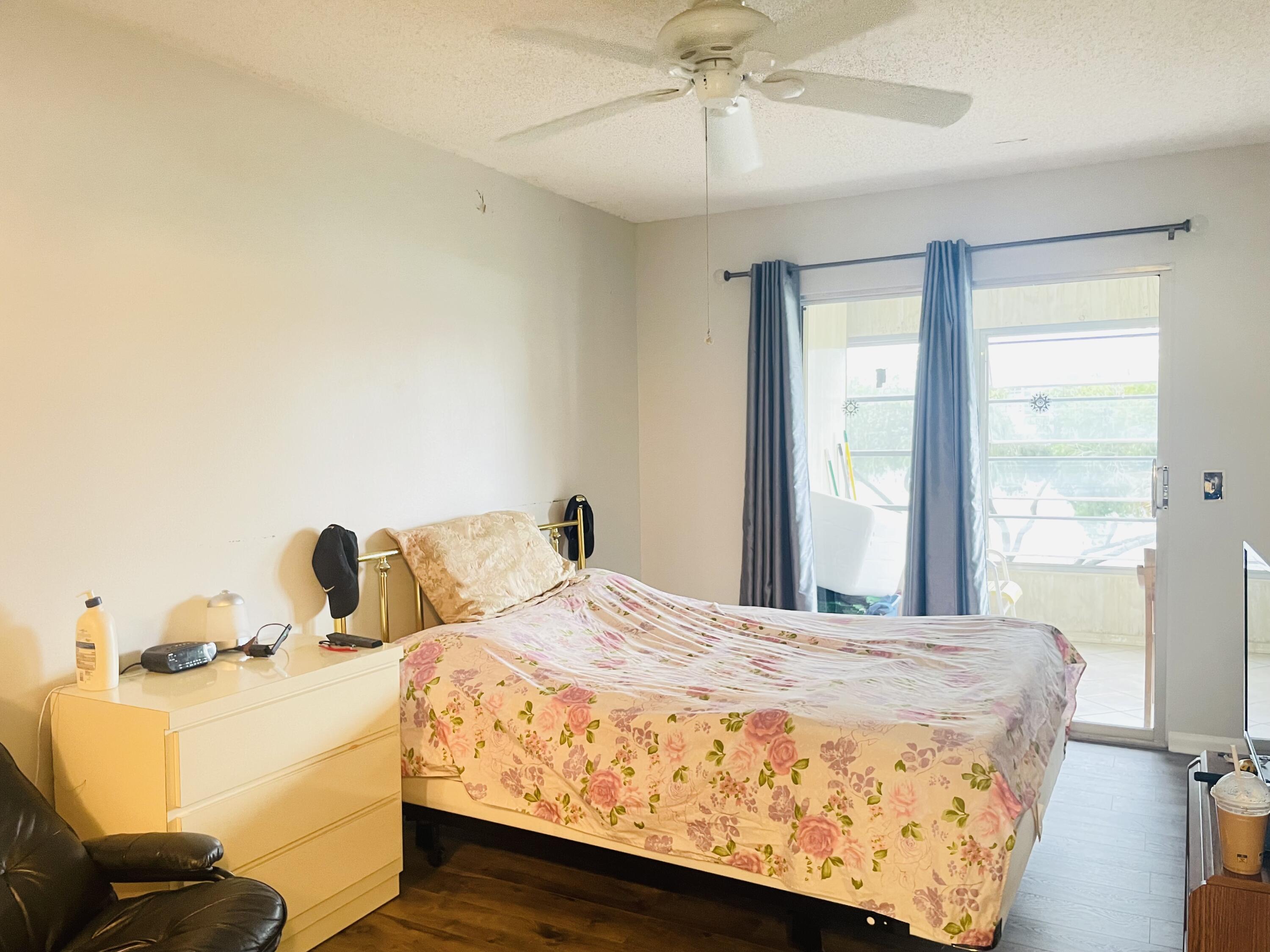 2067 Guildford East, Unit D Boca Raton, FL 33434 - Photo 9 of 19 IMG_2776