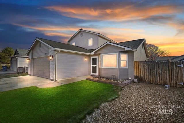 $364,900 | 1510 South Ada Street, Nampa, ID 83686