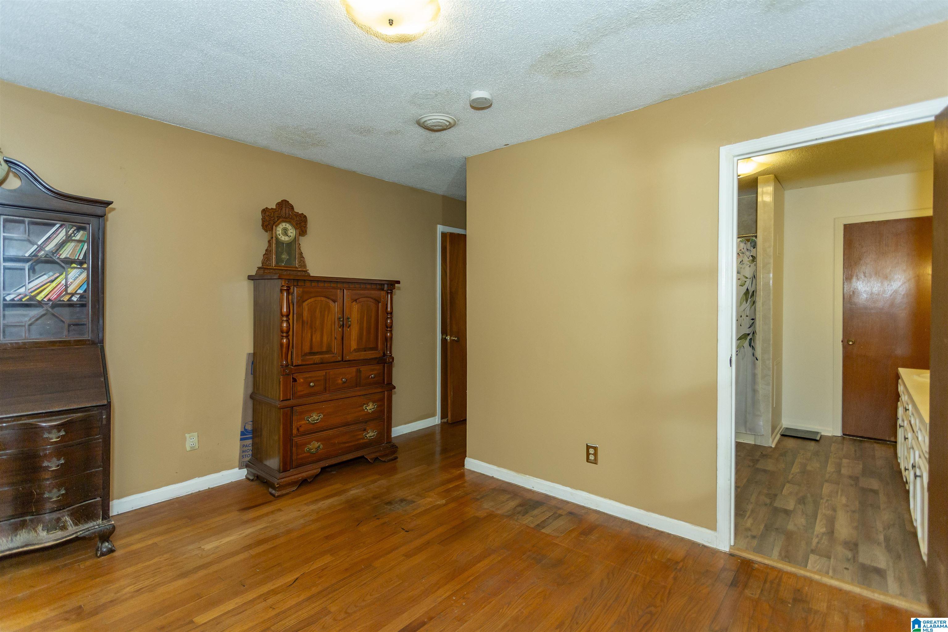 627 Pinewood Avenue Bessemer, AL 35023 - Photo 25 of 48