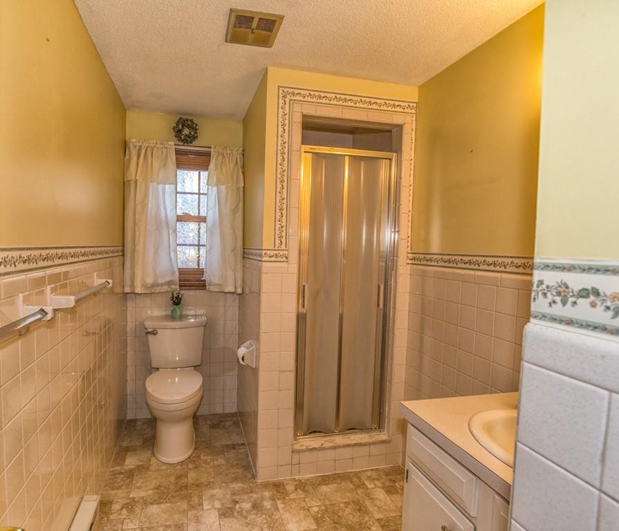 227 Morgan Road West Springfield, MA 01089 - Photo 9 of 34 Gallery Image 9