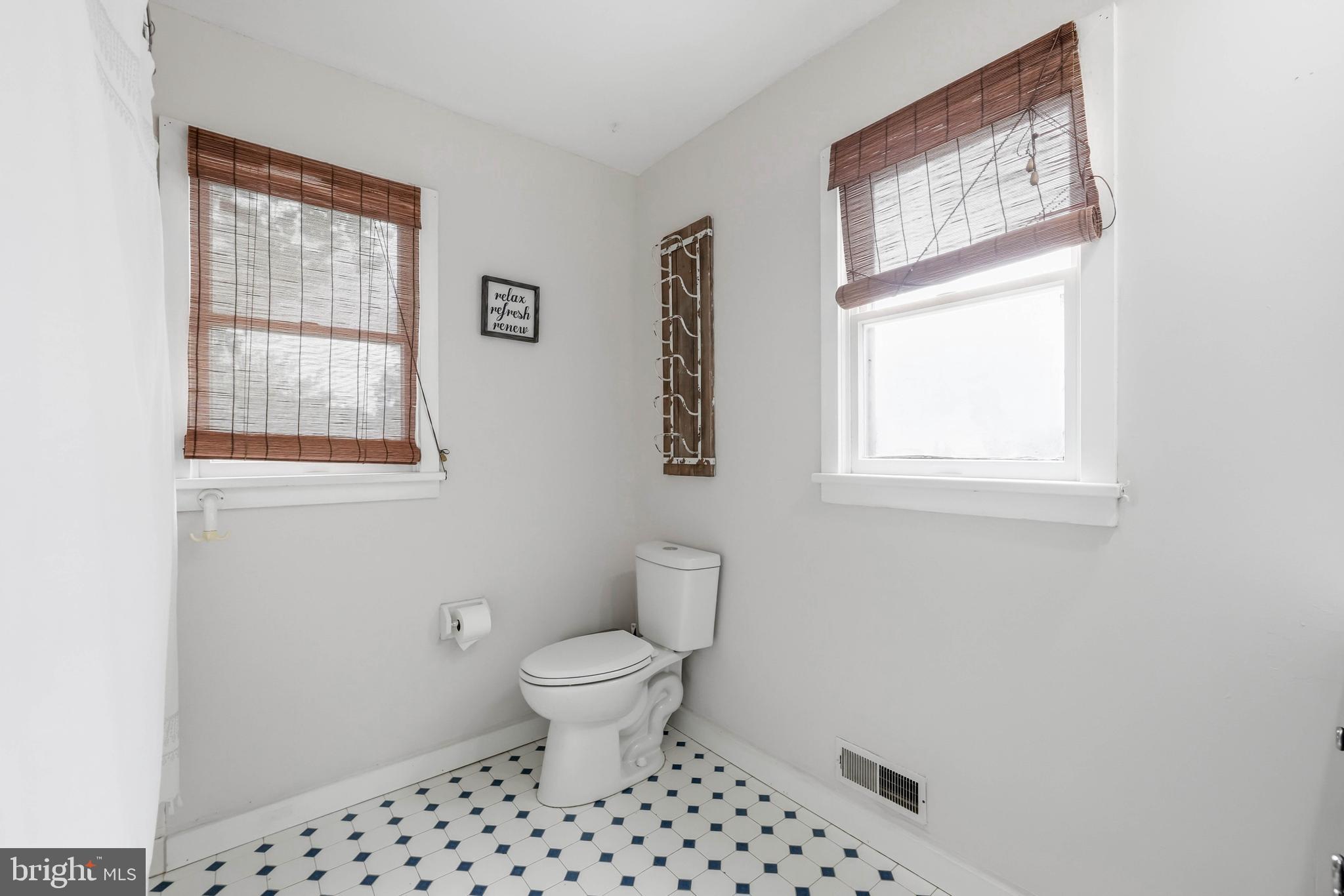 3 Ridgeway Avenue Oaklyn, NJ 08107 - Photo 35 of 51