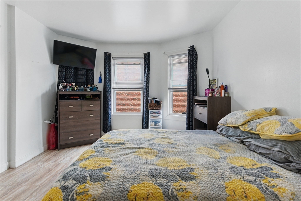 416 Orange Street Springfield, MA 01108 - Photo 11 of 42 Gallery Image 11