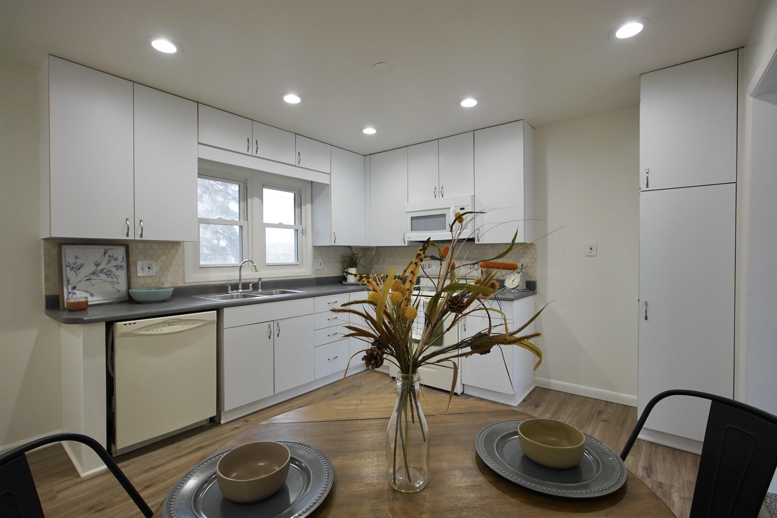 2110 Kingsboro Road Casper, WY 82604 - Photo 4 of 42