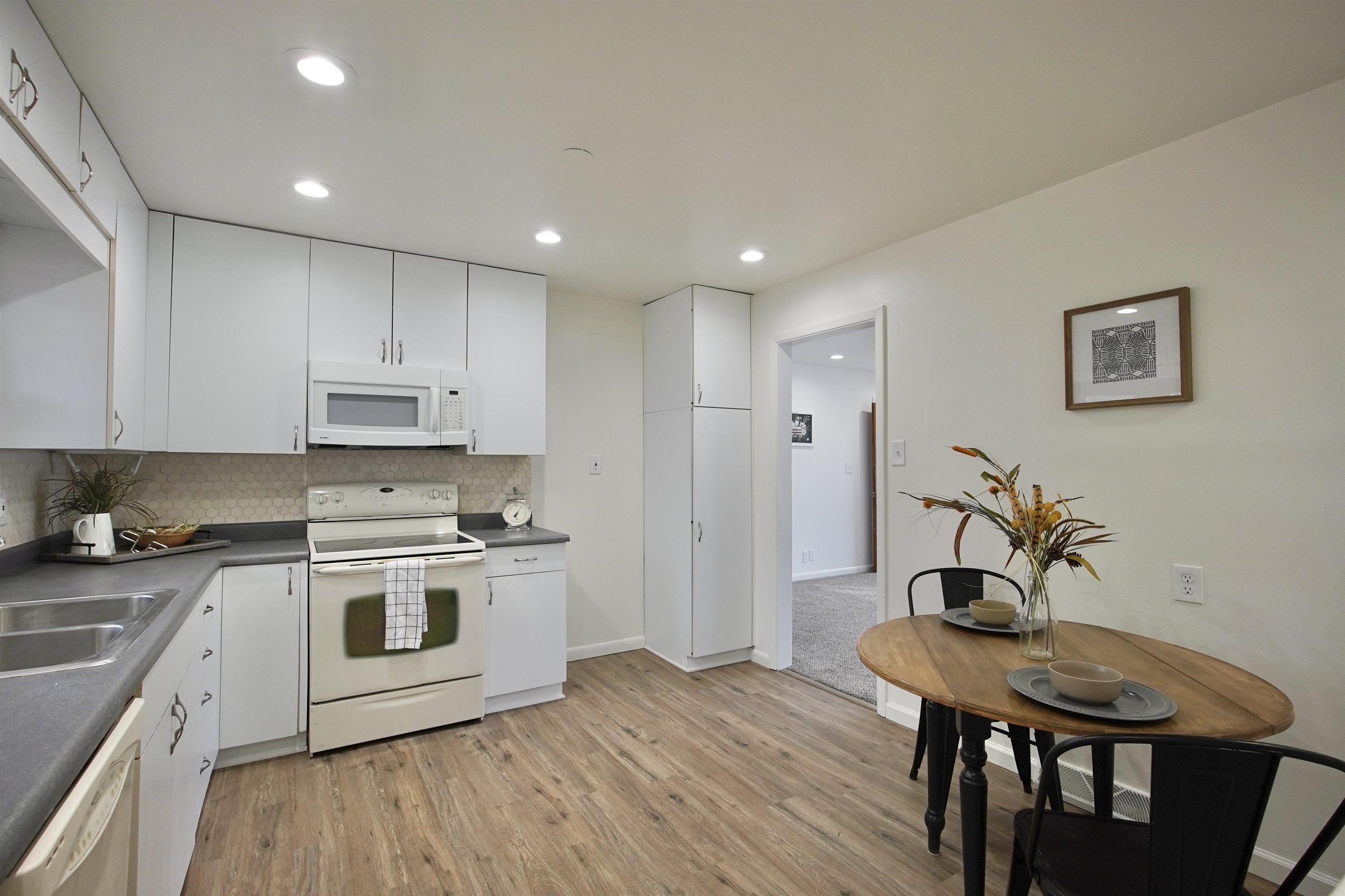 2110 Kingsboro Road Casper, WY 82604 - Photo 5 of 42