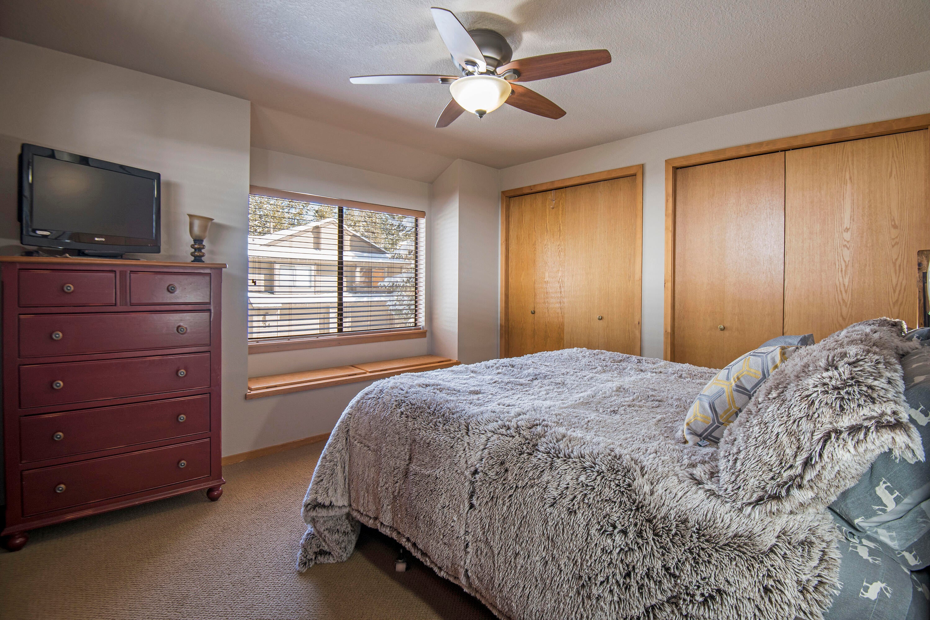 17720 West Core Road, Unit 4 Sunriver, OR 97707 - Photo 12 of 25 07