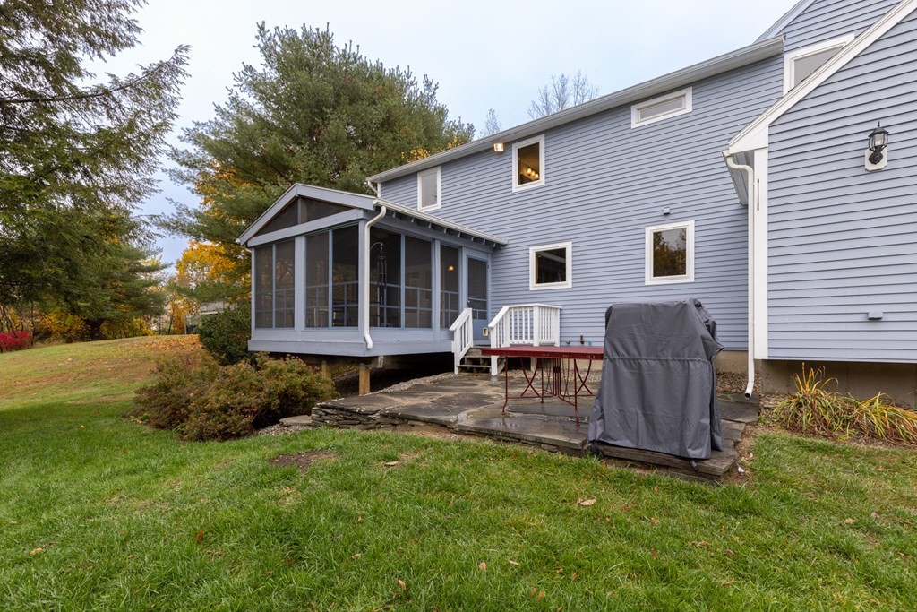 12 Riverside Farm Drive Lee, NH 03861 - Photo 7 of 40 Gallery Image 7