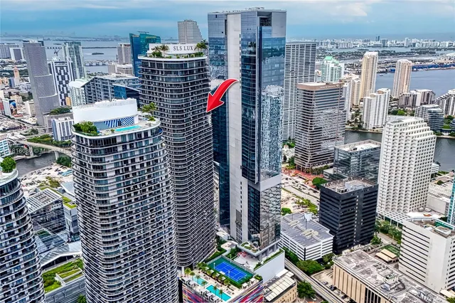 a picture of city view