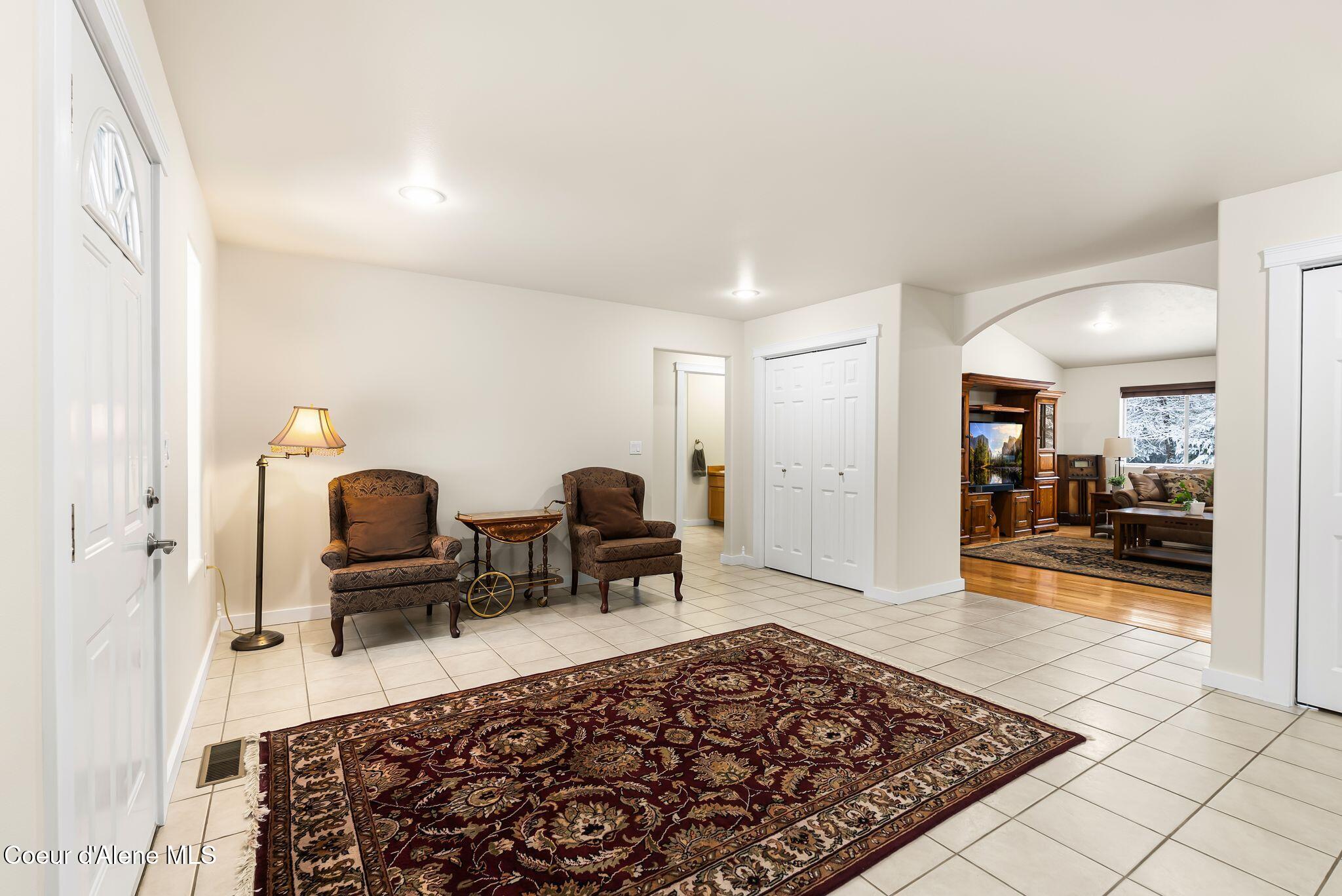 249 Indigo Sky Road Sandpoint, ID 83864 - Photo 7 of 66 Formal entry