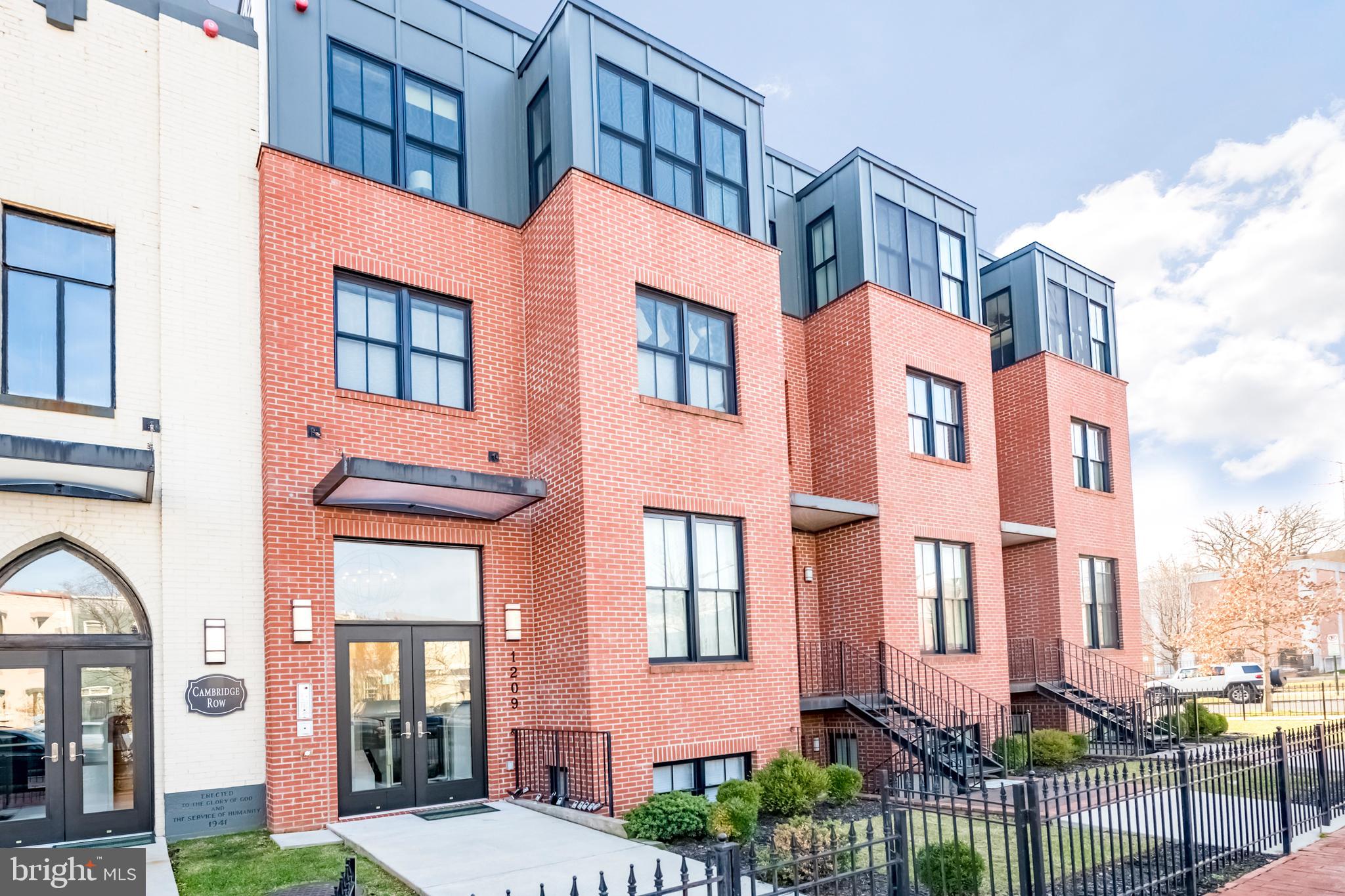 1209 G Street Southeast, Unit 10 Washington, DC 20003 - Photo 2 of 28 Cambridge Row