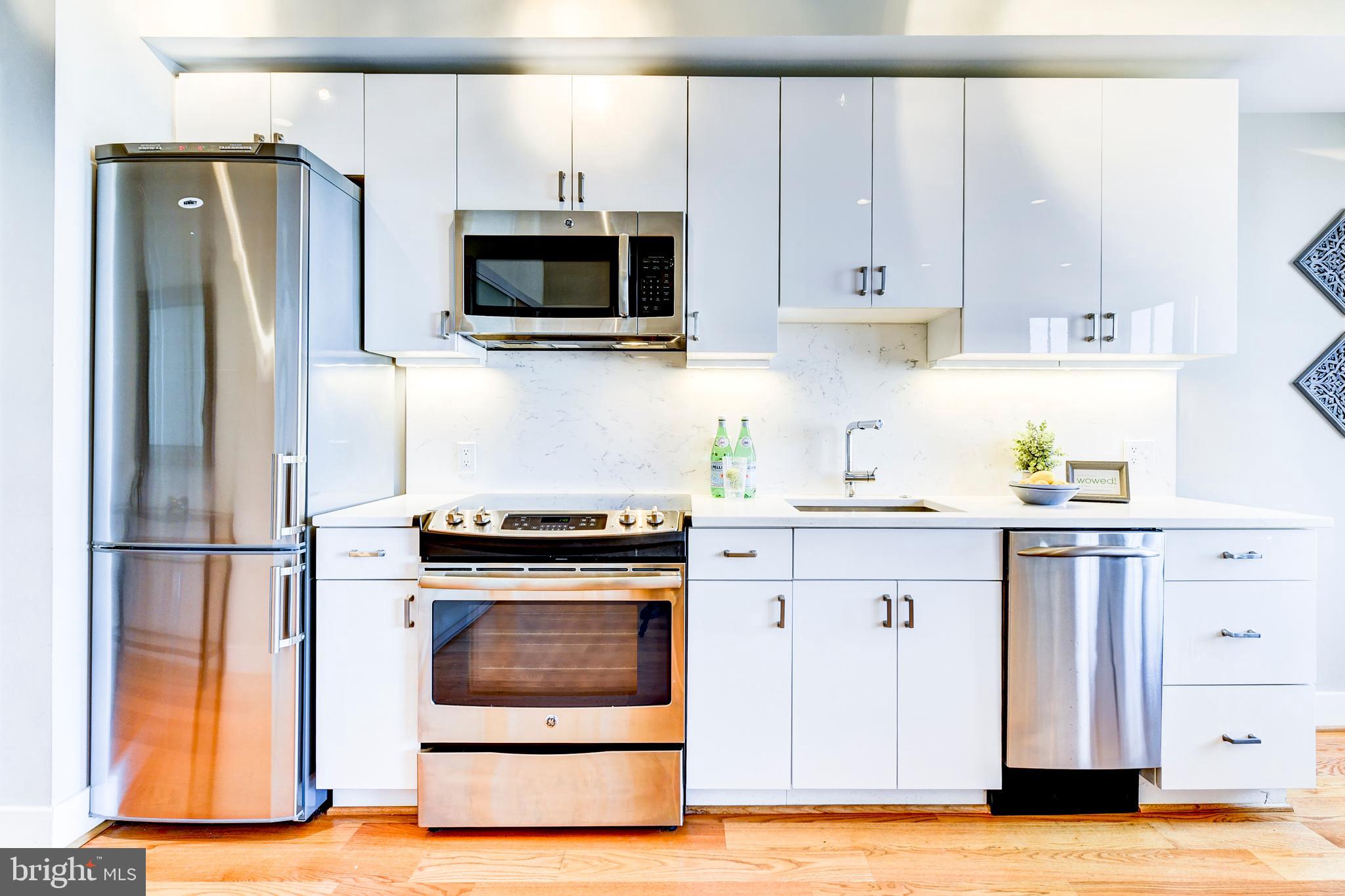 1209 G Street Southeast, Unit 10 Washington, DC 20003 - Photo 11 of 28 Quartz countertops