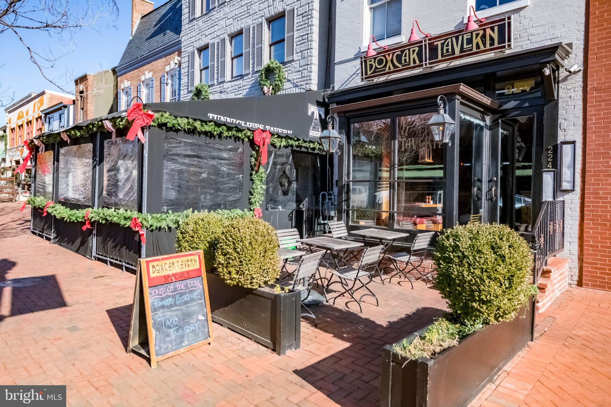 1209 G Street Southeast, Unit 10 Washington, DC 20003 - Photo 25 of 28 Boxcar Tavern