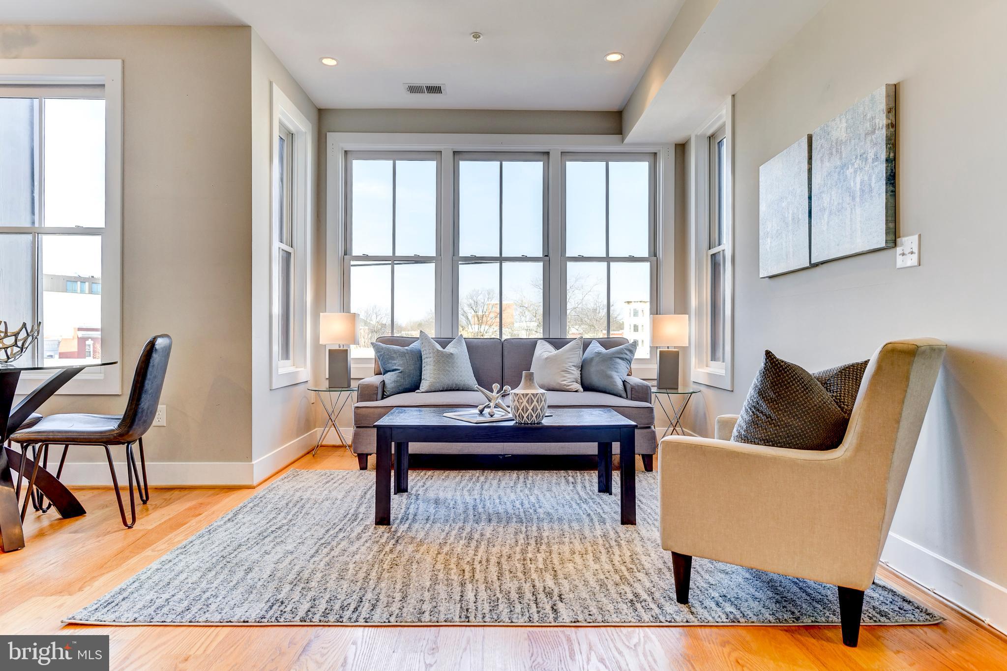 1209 G Street Southeast, Unit 10 Washington, DC 20003 - Photo 7 of 28 Soaring ceilings