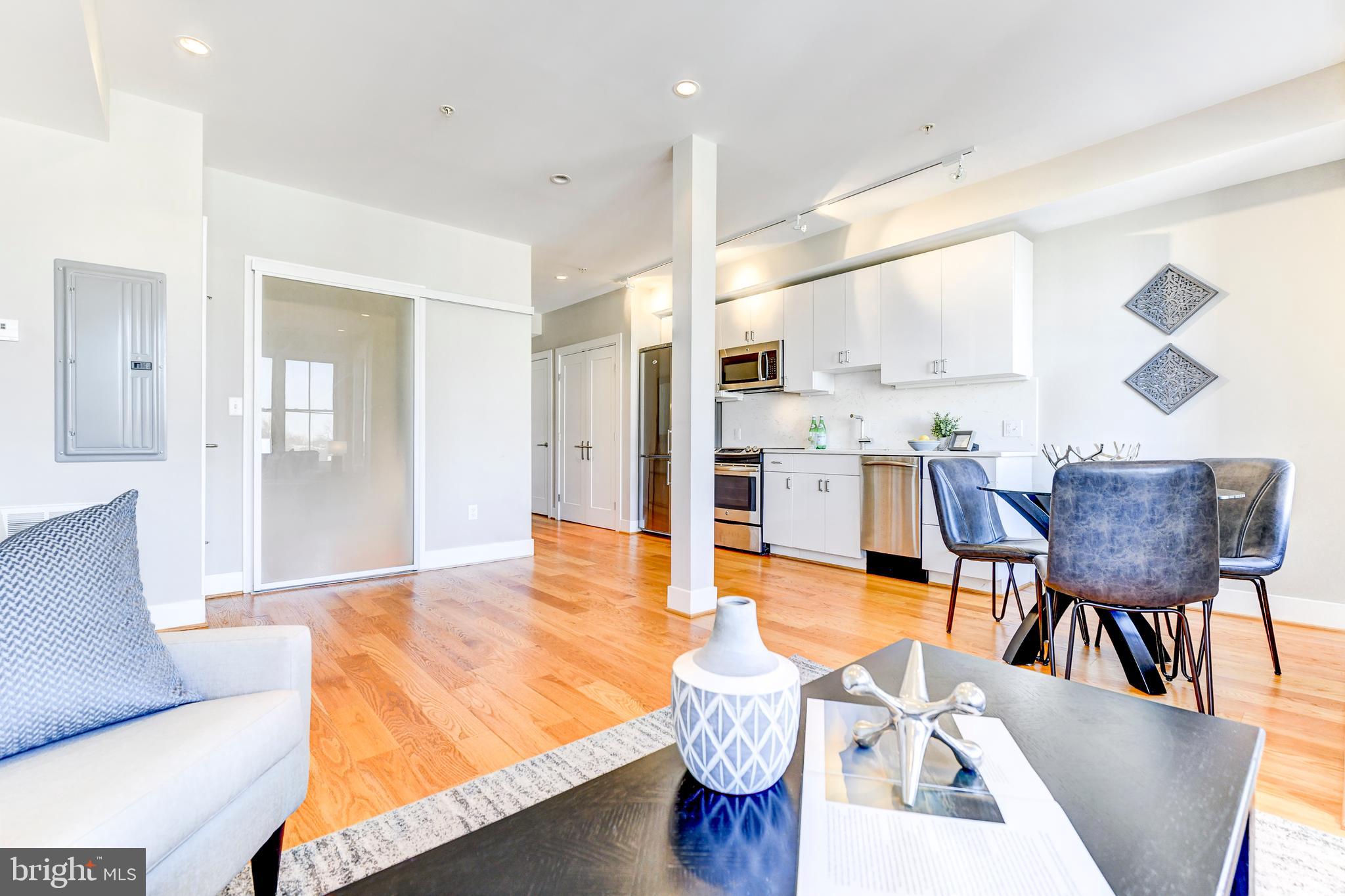 1209 G Street Southeast, Unit 10 Washington, DC 20003 - Photo 9 of 28 Hardwood floors