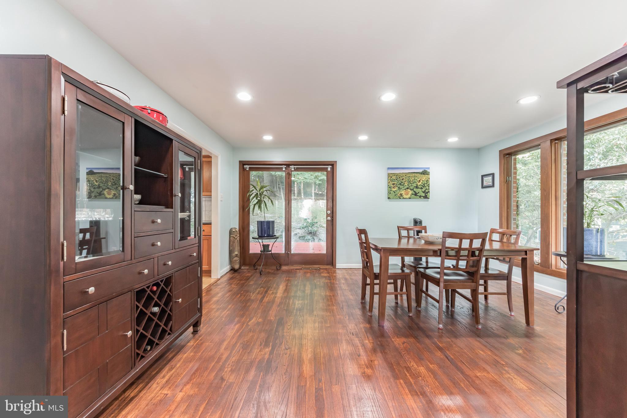 548 Forest Road Wayne, PA 19087 - Photo 11 of 28