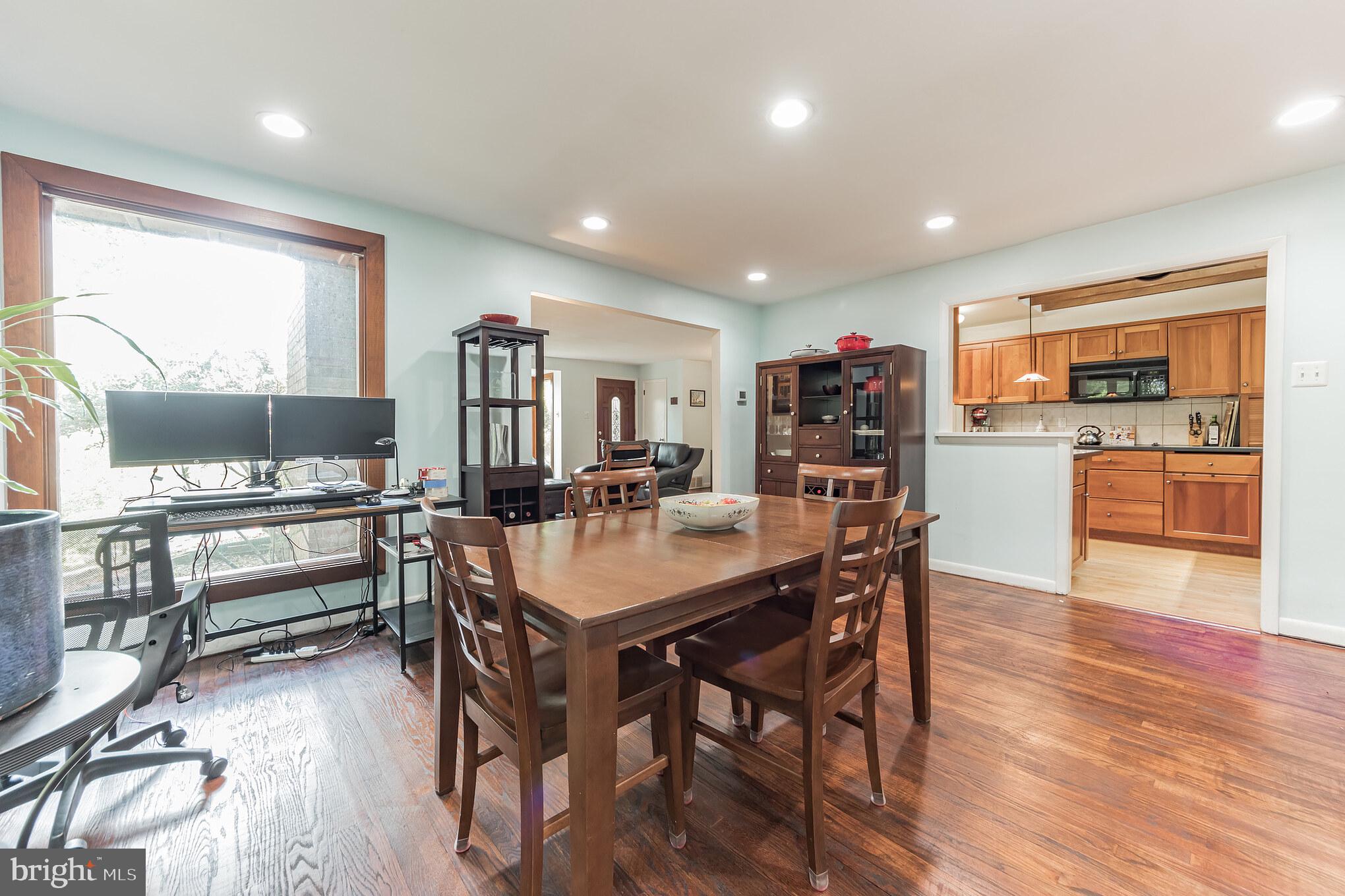 548 Forest Road Wayne, PA 19087 - Photo 13 of 28