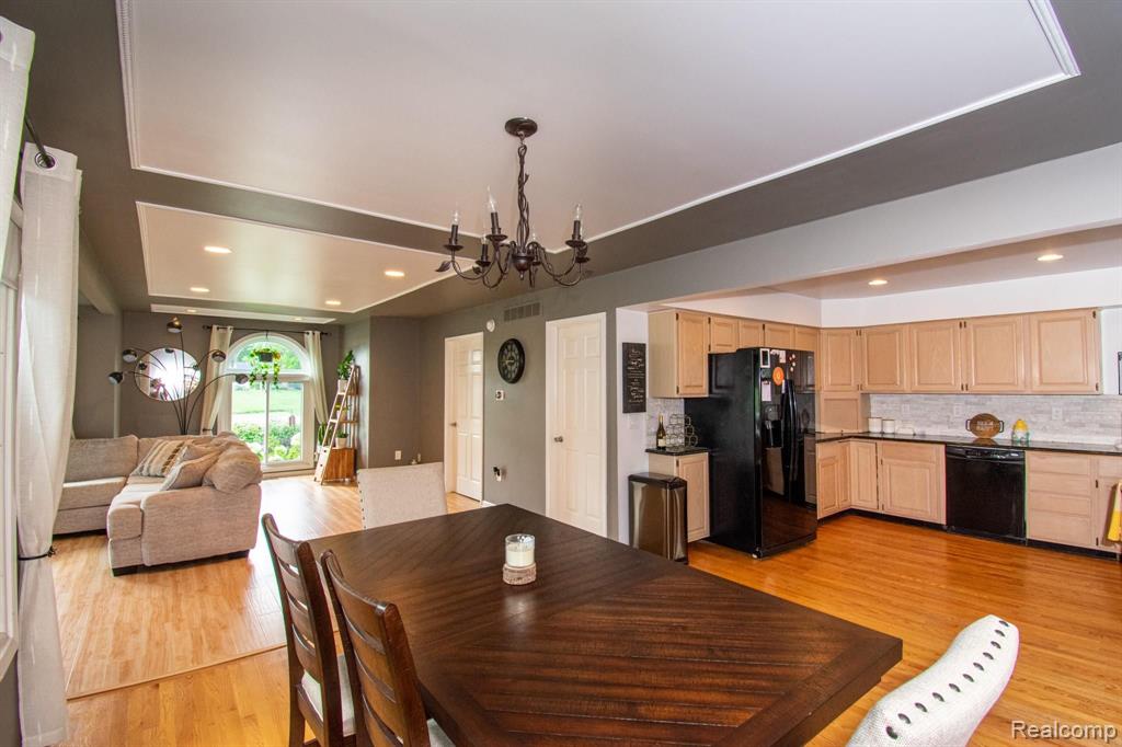 2835 Norton Lawn Street Rochester Hills, MI 48307 - Photo 8 of 38