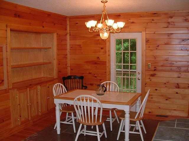 1046 Cedar Road Marietta, SC 29661 - Photo 9 of 12