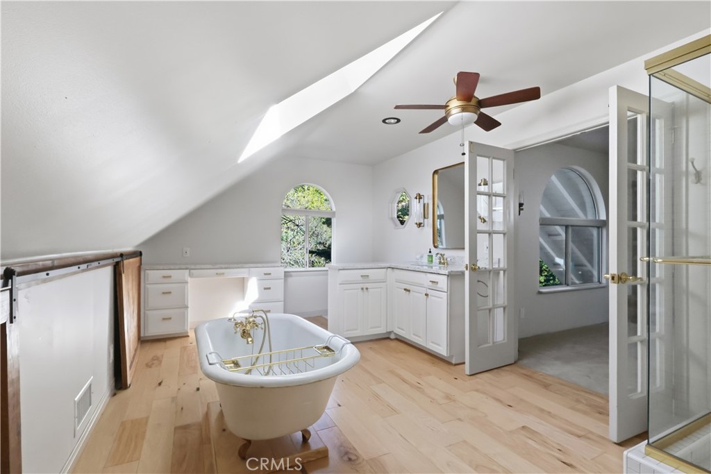 174 Golf Course Road Lake Arrowhead, CA 92391 - Photo 44 of 71 a bathroom with a sink toilet and shower