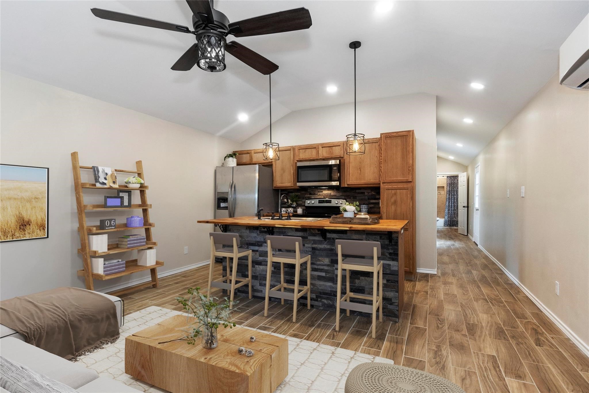 14961 Lamar Road Willis, TX 77378 - Photo 7 of 31 *Virtually Staged*