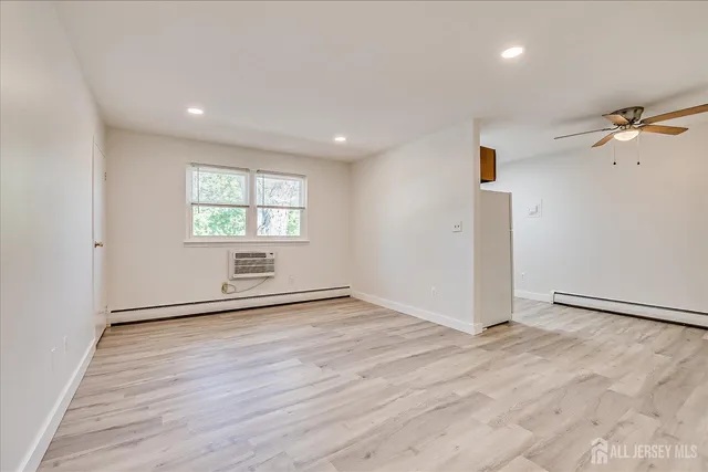 $1,750 | 289 Main Street, Unit 4P, Spotswood, NJ 08884