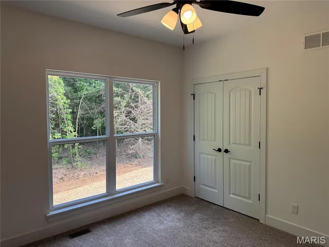 $419,900 | 335 Shumard Oak Drive, Troy, MO 63379