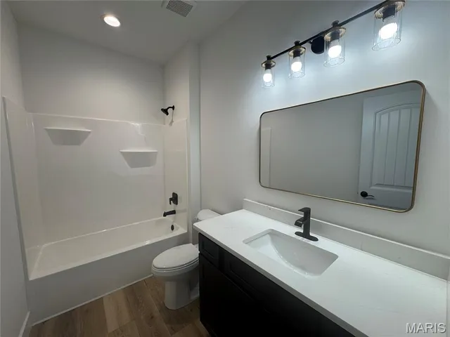 $419,900 | 335 Shumard Oak Drive, Troy, MO 63379