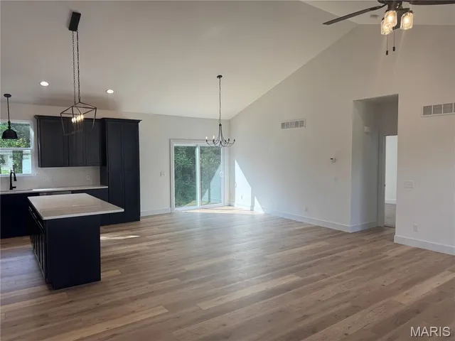 $419,900 | 335 Shumard Oak Drive, Troy, MO 63379