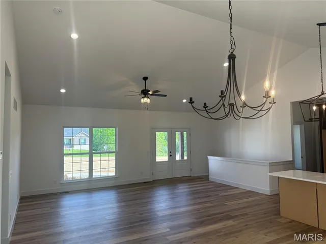 $419,900 | 335 Shumard Oak Drive, Troy, MO 63379