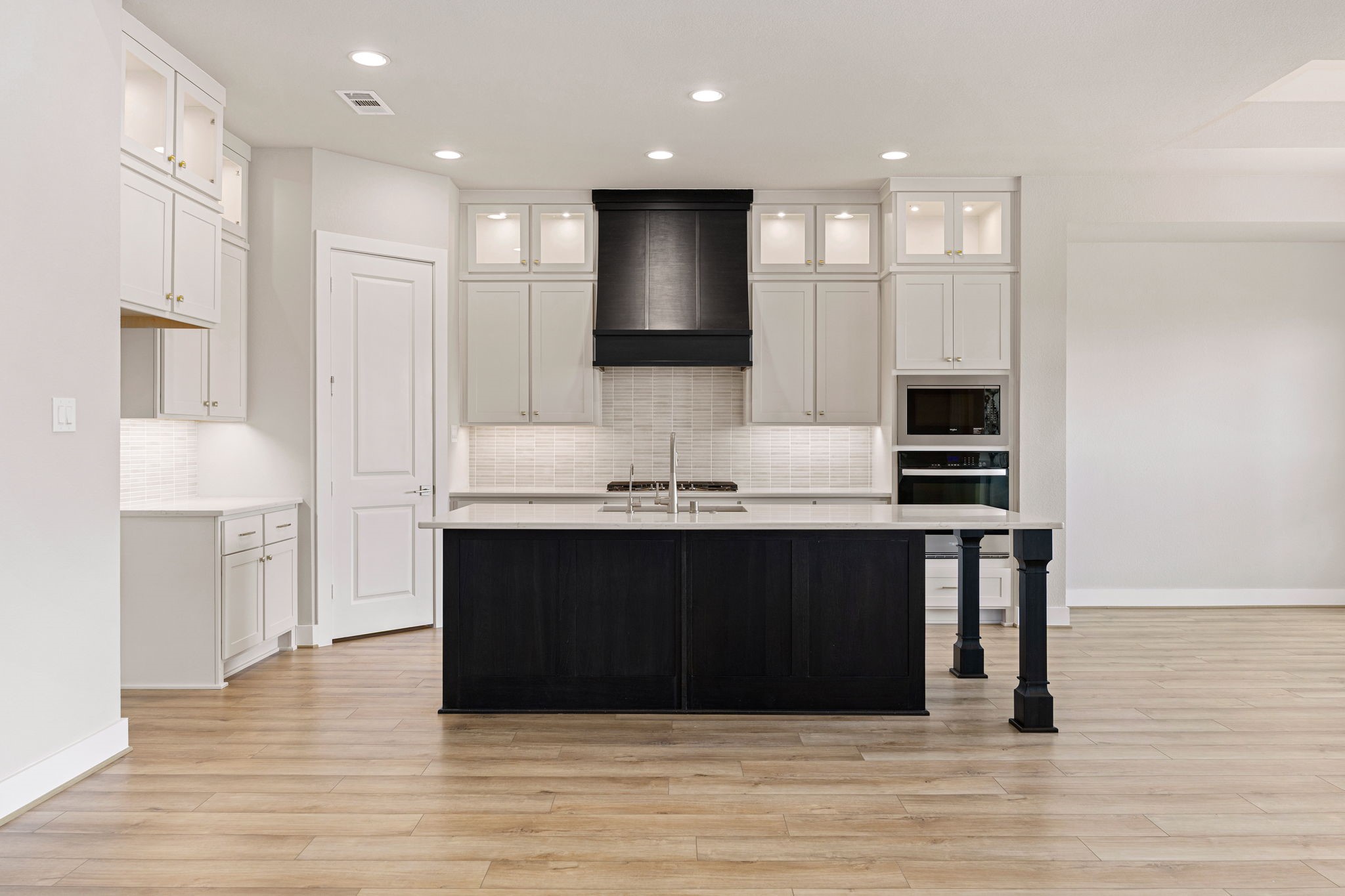 302 Marsh Wren Way Magnolia, TX 77354 - Photo 9 of 31