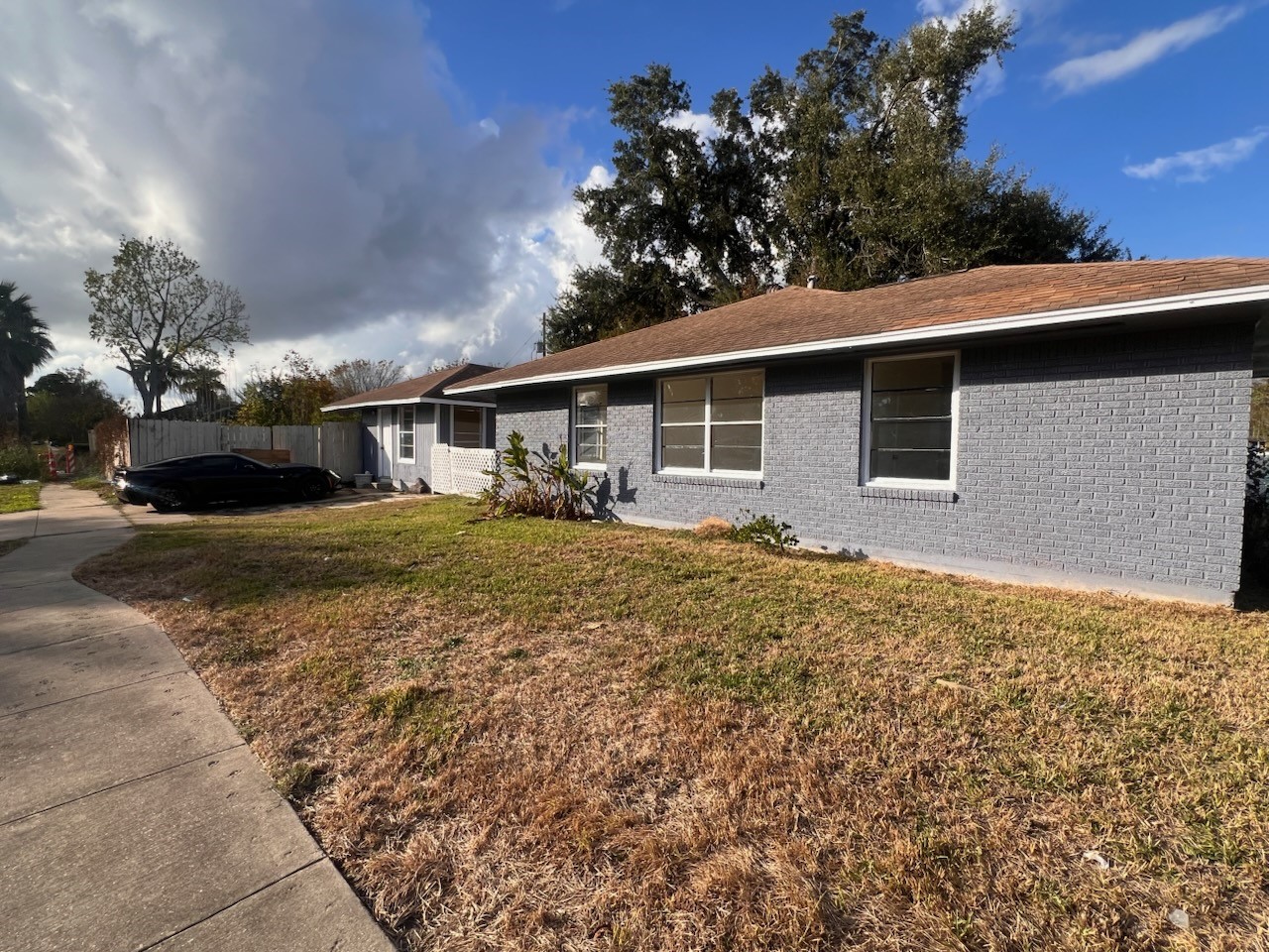 2146 Minnesota Street Houston, TX 77034 - Photo 20 of 22 a front view of house with yard