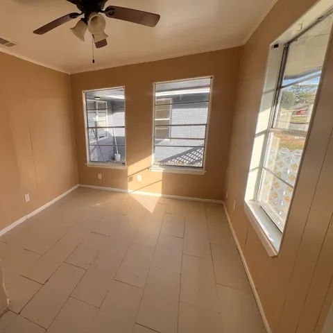 $1,750 | 2146 Minnesota Street, Houston, TX 77034