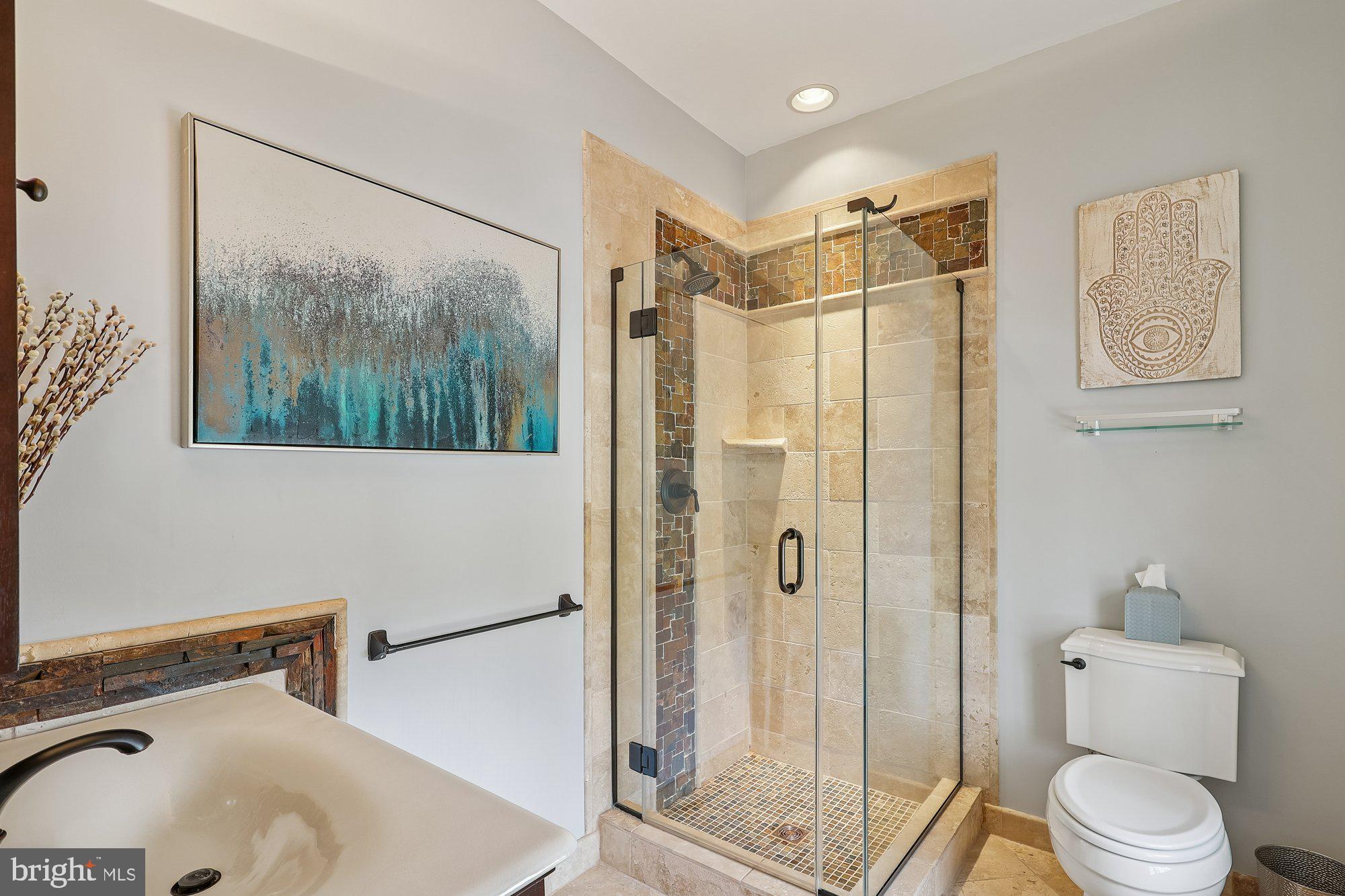 1303 Windsor Ridge Lane Annapolis, MD 21409 - Photo 18 of 40 Bath 2 on main level